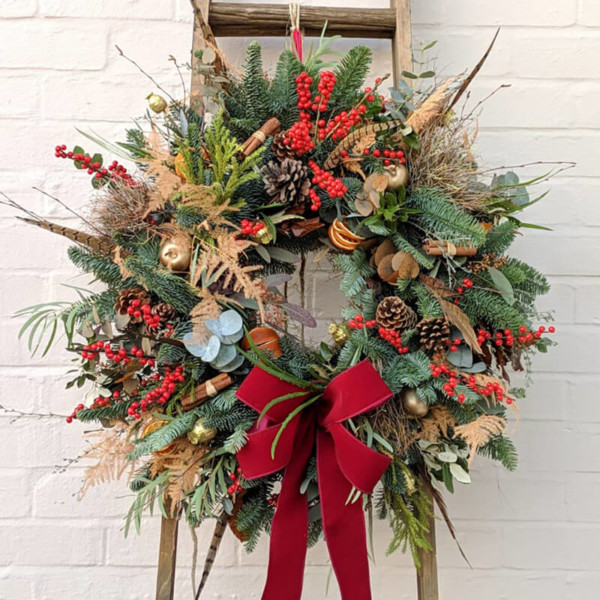Luxurious Christmas Door Wreath - Image 2